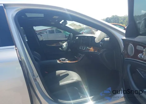 2019 Mercedes-Benz E 300 4Matic from USA, damaged, VIN WDDZF4KB2KA651970